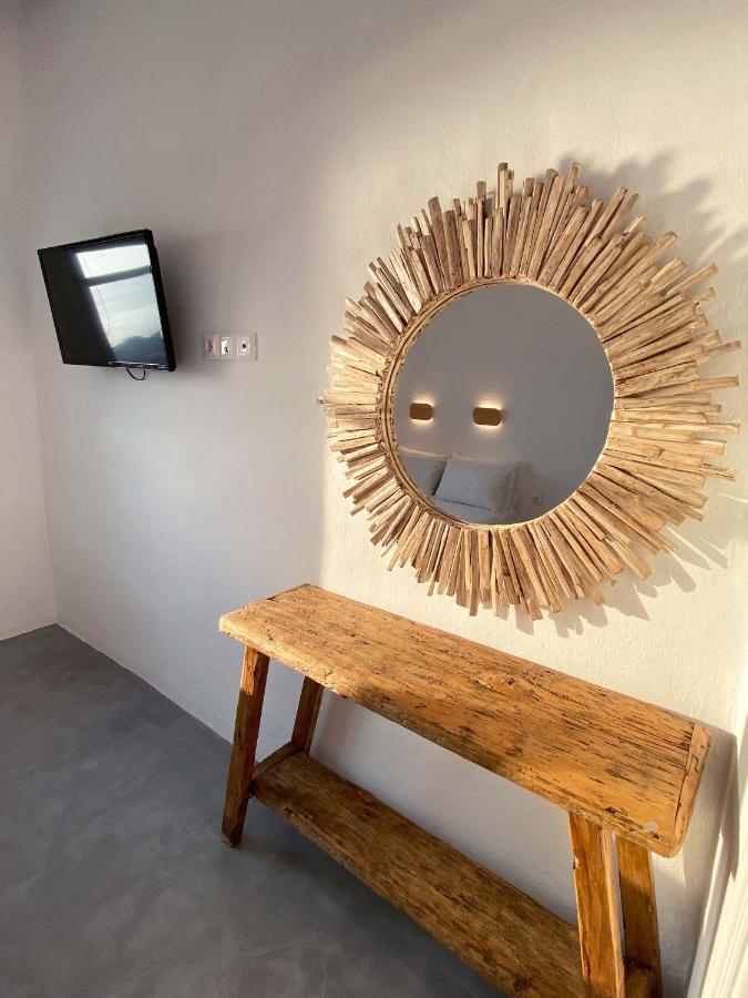 Lyra Seafront Apartment , Paroikia Town Center Bagian luar foto