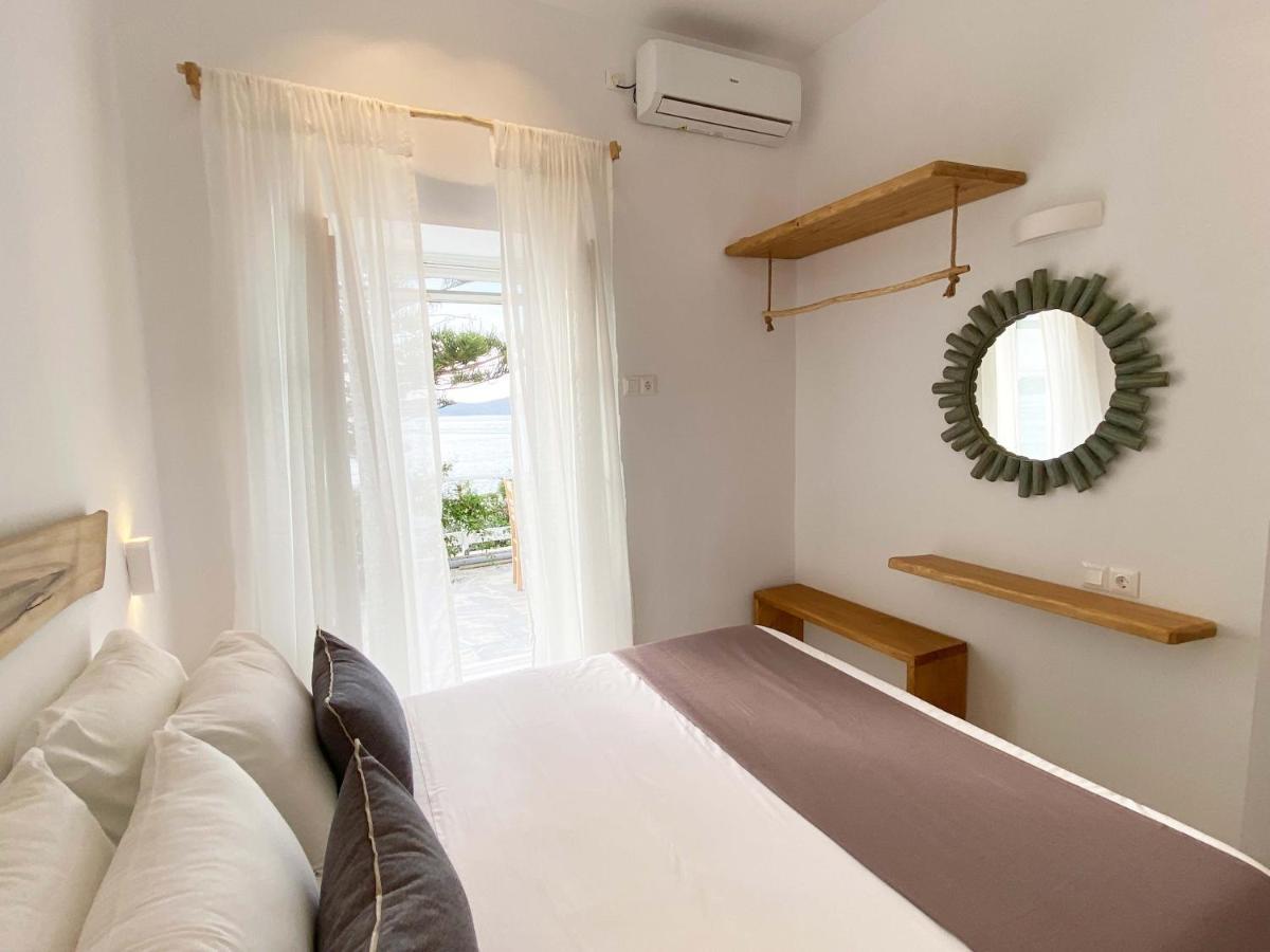 Lyra Seafront Apartment , Paroikia Town Center Bagian luar foto